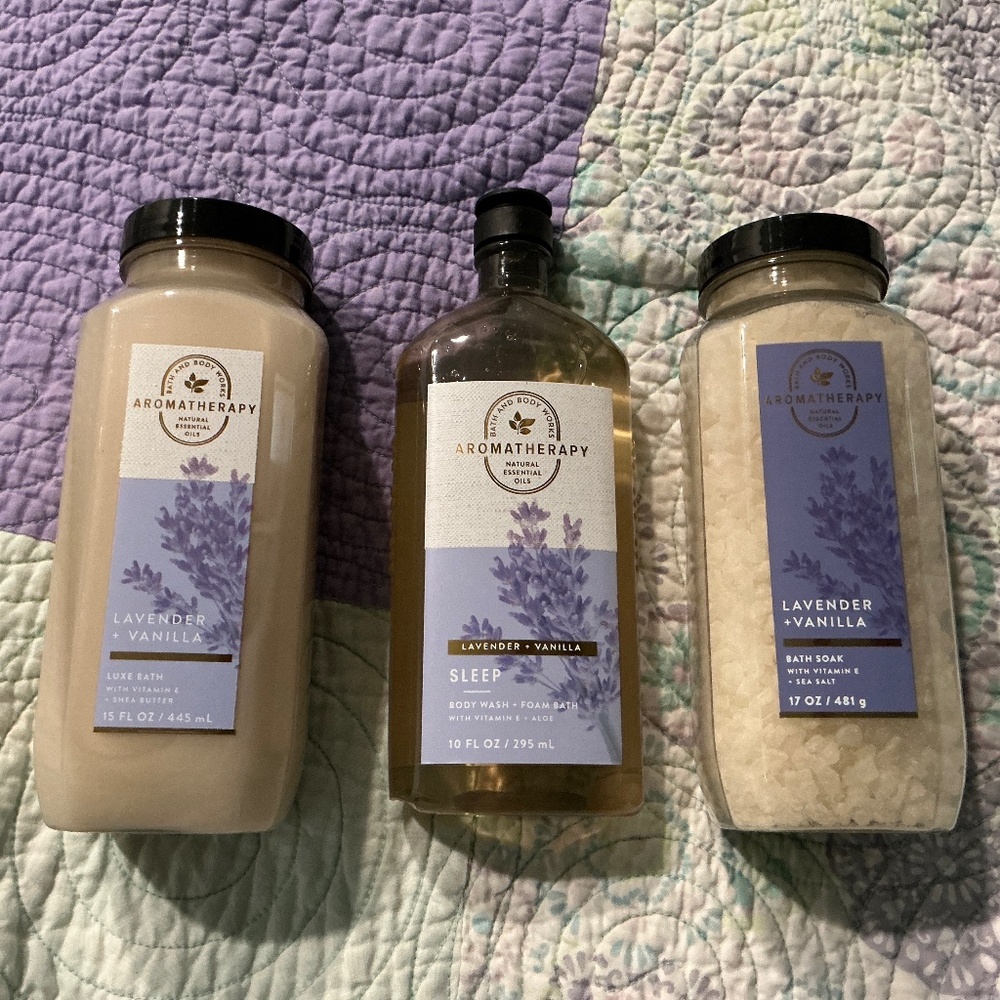 Lavender and Vanilla Bath Set (New)